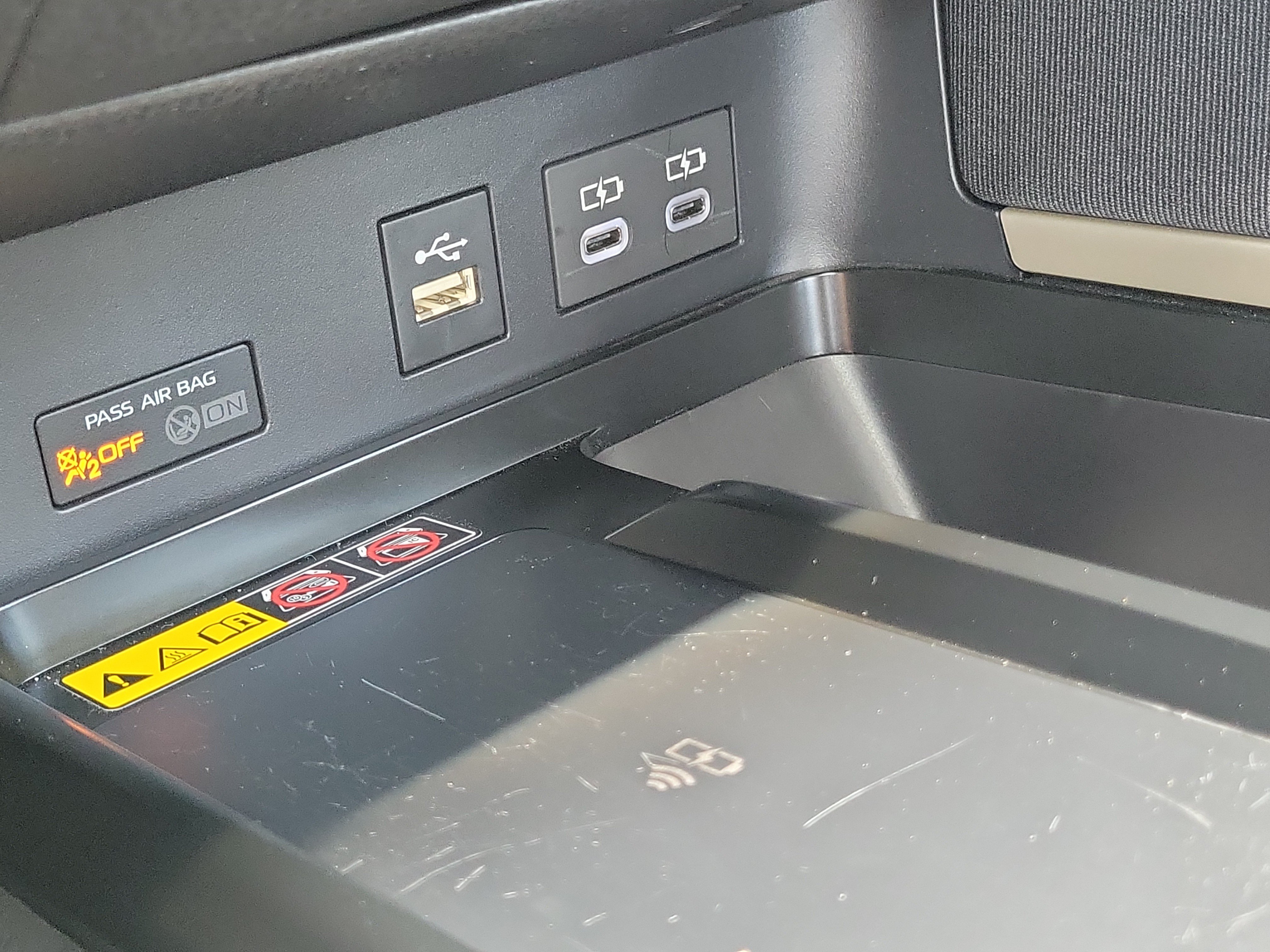 Used 2025 Toyota Camry LE FWD image 26