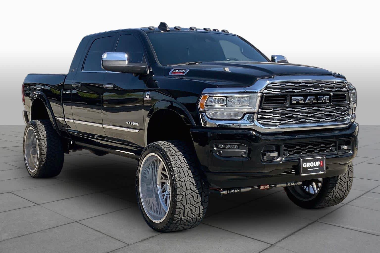 Used 2022 RAM 2500 Limited AWD/4WD image 3