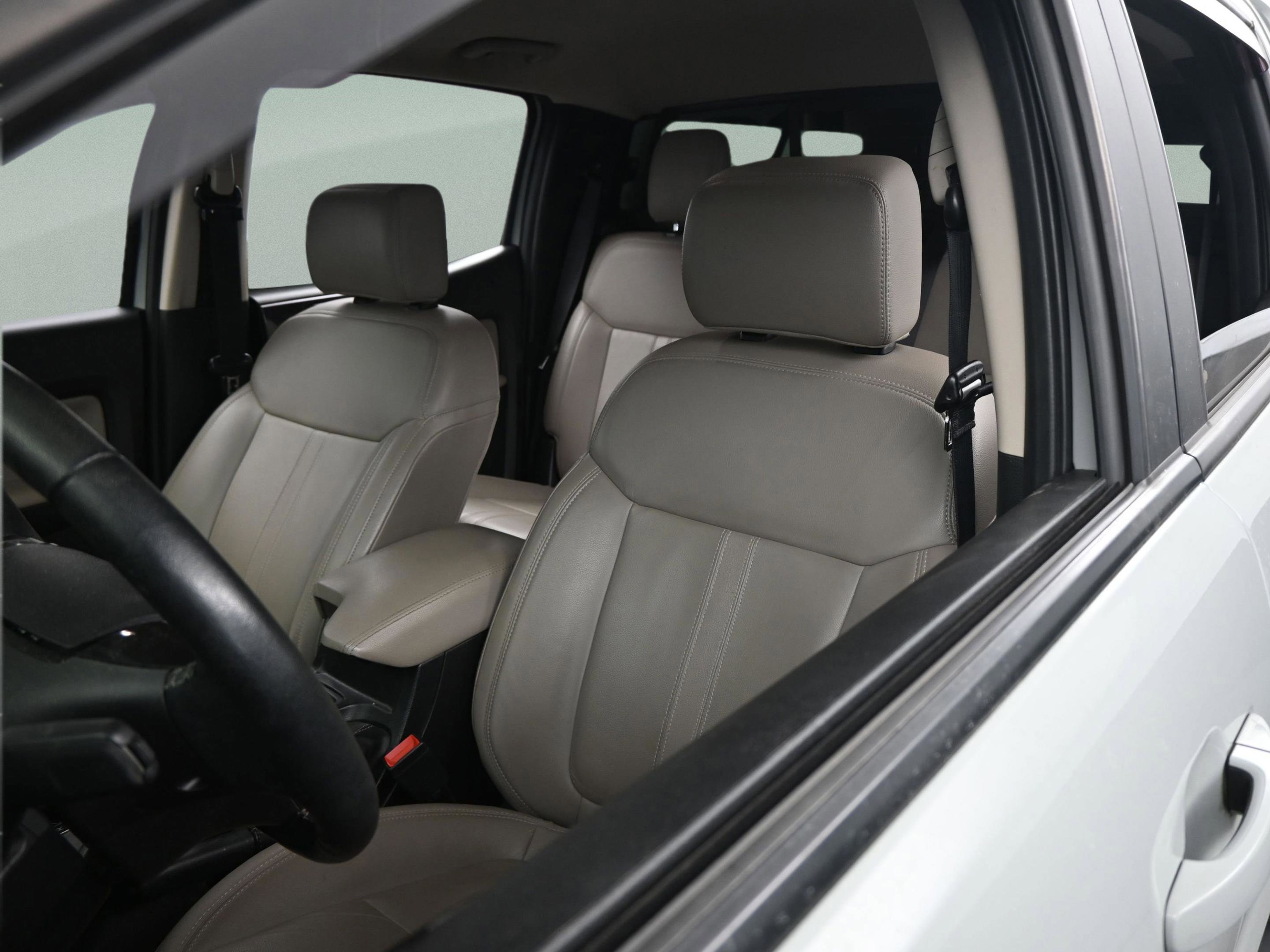 Used 2022 Ford Ranger Lariat w/ Equipment Group 501A High image 35