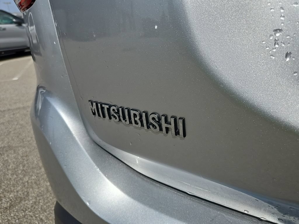 Used 2019 Mitsubishi Outlander ES FWD image 7