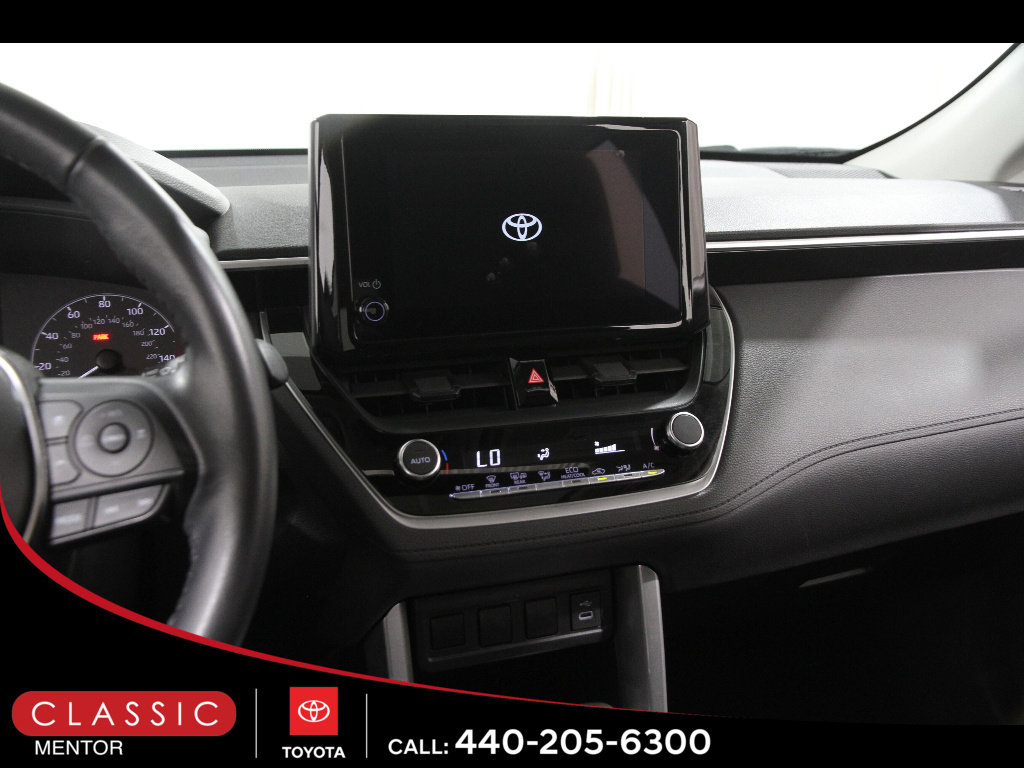 Certified 2023 Toyota Corolla Cross LE w/ Moonroof Package AWD/4WD image 9
