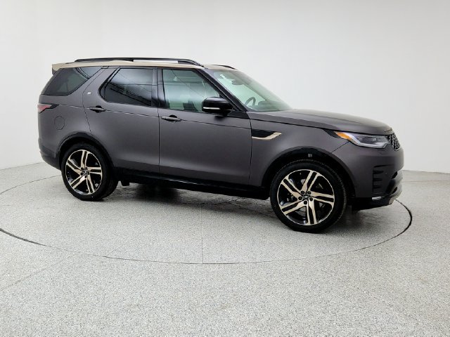 New 2026 Land Rover Discovery Limited Edition AWD/4WD image 3