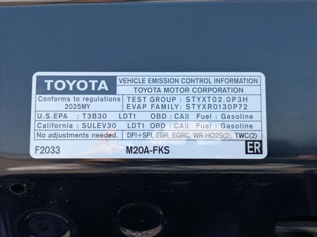 Used 2025 Toyota Corolla Cross L FWD image 22