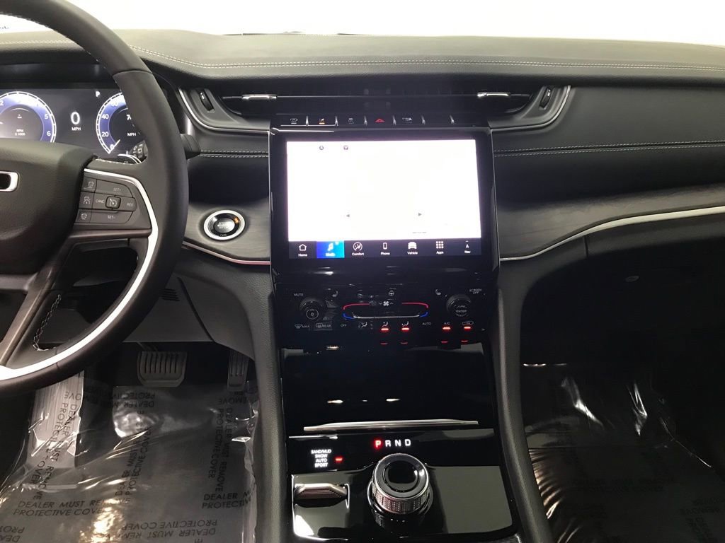 New 2025 Jeep Grand Cherokee L Limited image 21