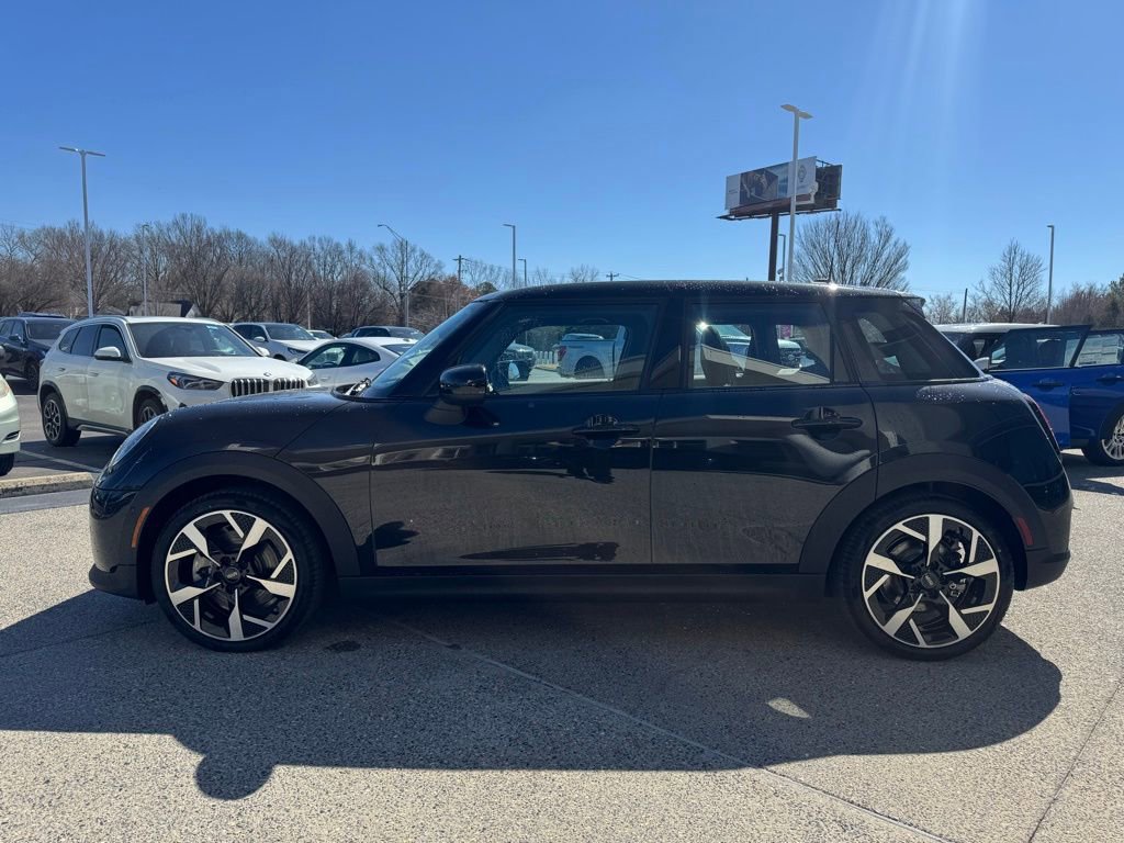 New 2026 MINI Cooper 4-Door Hardtop image 2