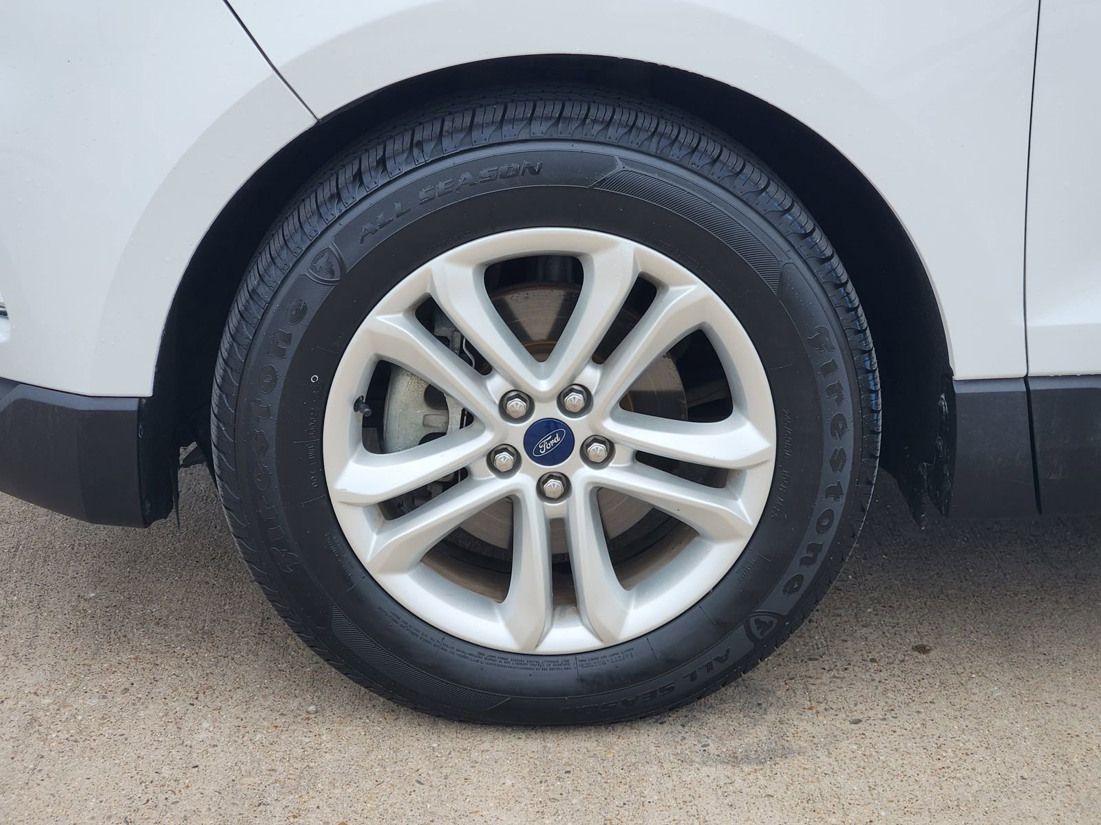 Used 2020 Ford Edge SEL FWD image 11