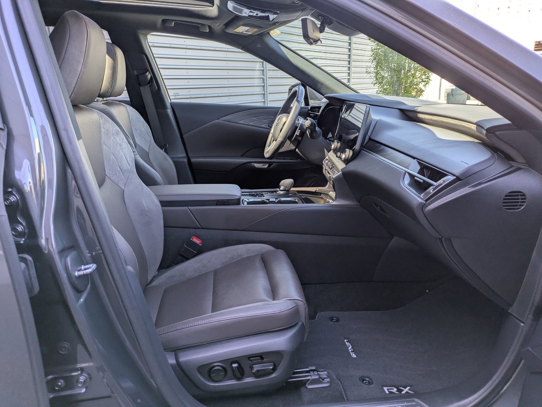 Used 2024 Lexus RX 350 w/ Convenience Package AWD/4WD image 29