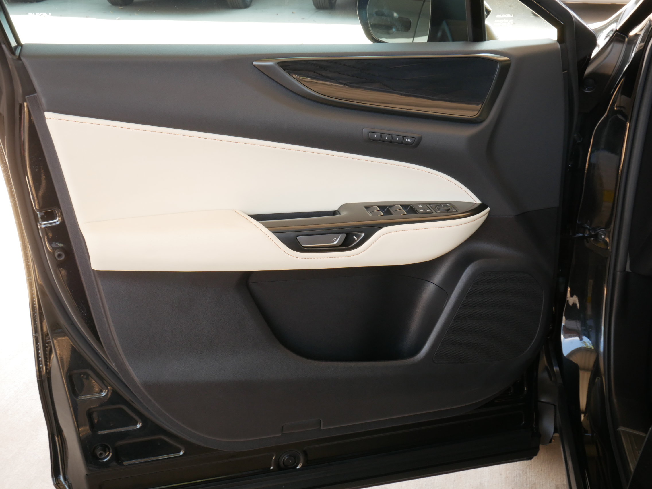 Used 2024 Lexus NX 350h AWD image 6