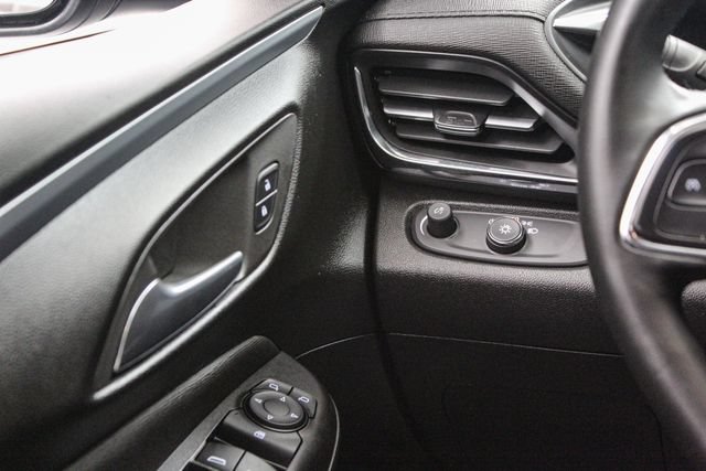 Certified 2024 Buick Envista Preferred w/ Convenience I Package FWD image 24
