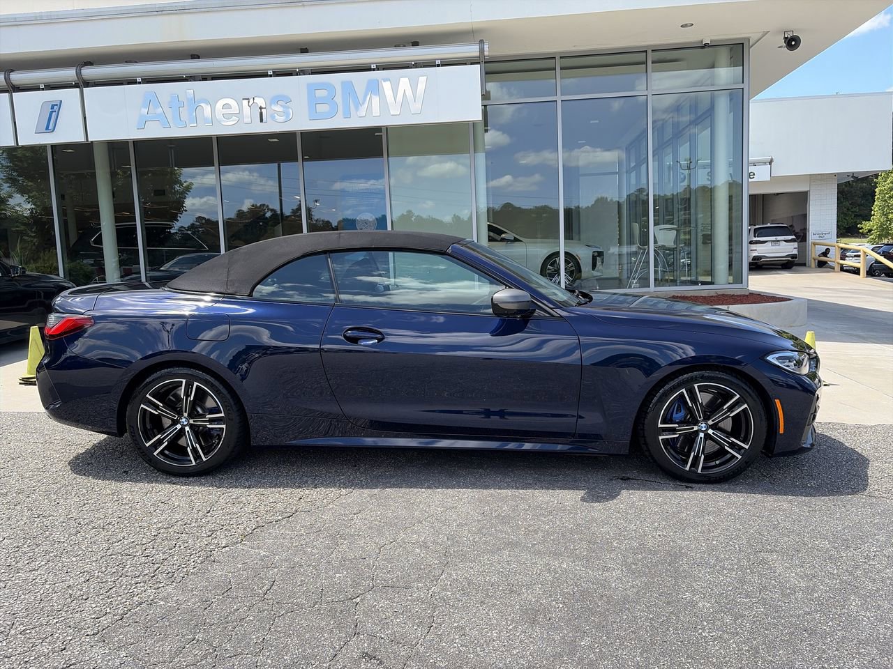 Certified 2024 BMW M440i Convertible RWD image 9