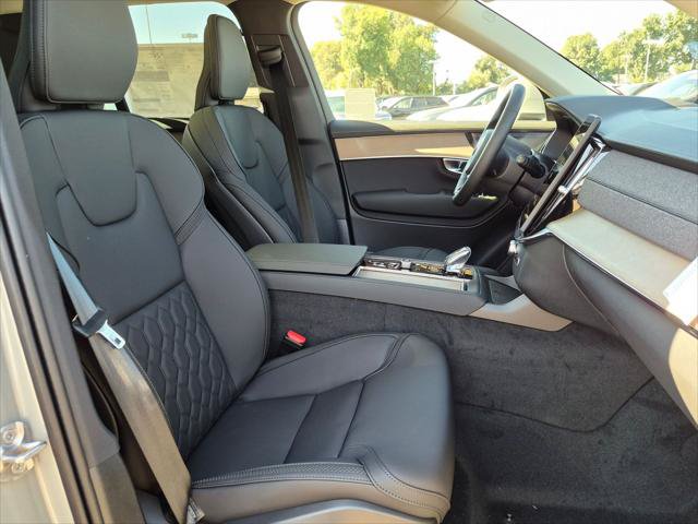 New 2026 Volvo XC90 B5 Plus w/ Protection Package Premier AWD/4WD image 14