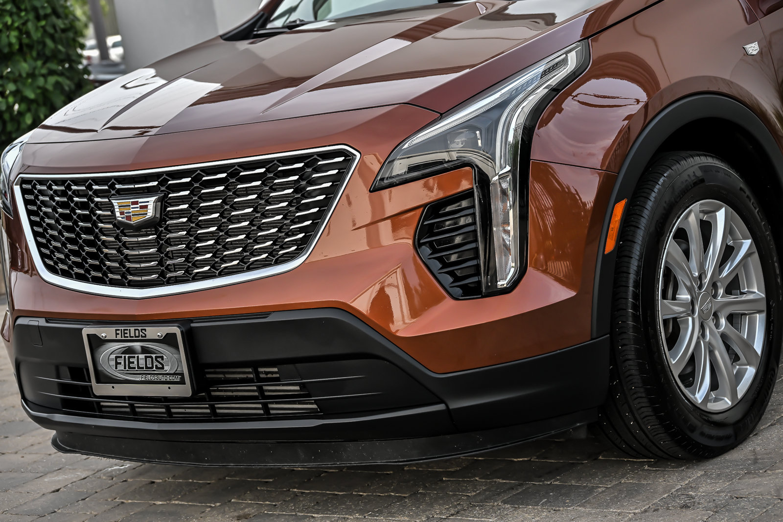 Used 2019 Cadillac XT4 Luxury w/ Cold Weather Package FWD image 6
