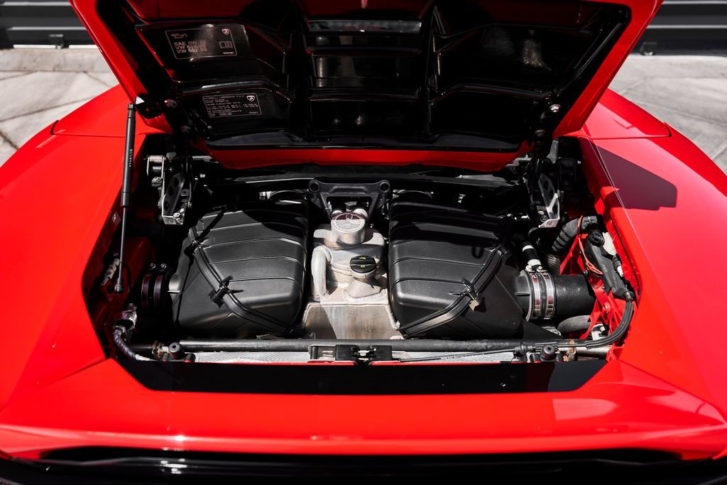 Used 2023 Lamborghini Huracan EVO RWD image 22