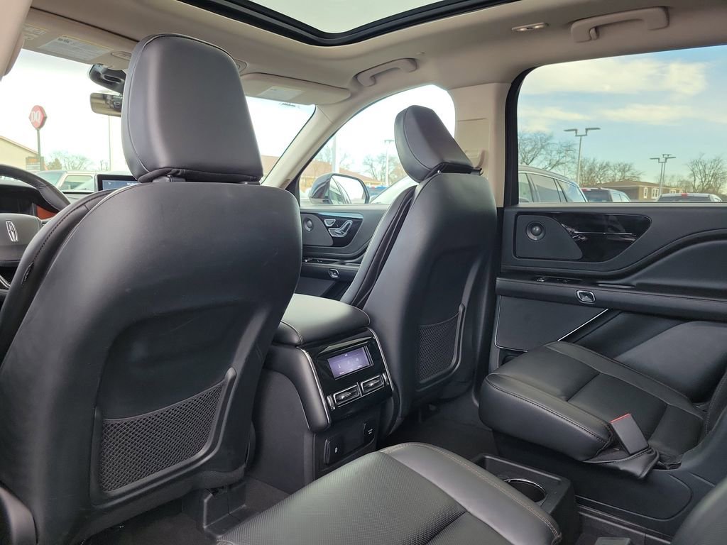 Certified 2024 Lincoln Aviator Reserve image 15