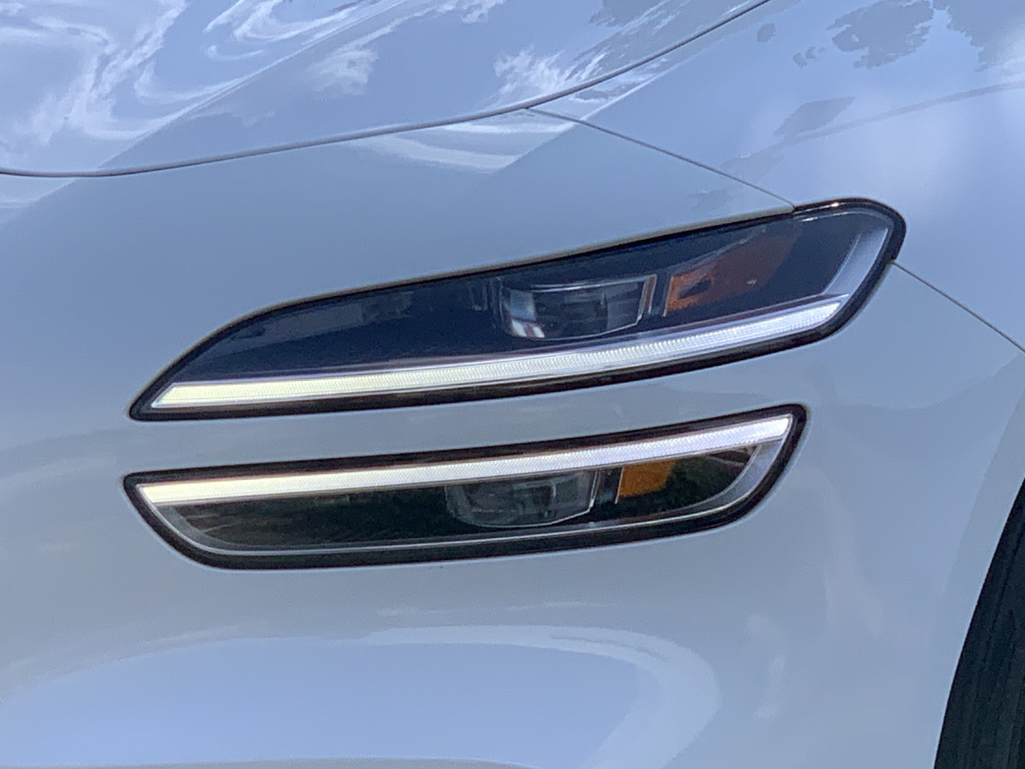 Used 2022 Genesis G70 3.3T RWD image 6