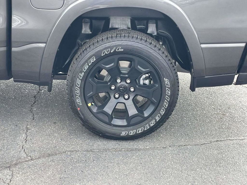 New 2026 RAM 1500 4x4 Crew Cab image 11