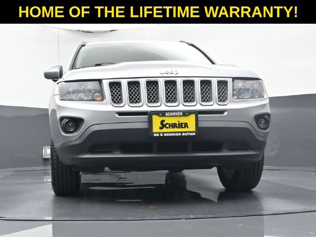 Used 2017 Jeep Compass Latitude AWD/4WD image 40