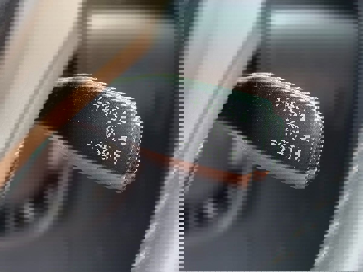 Used 2016 Lexus IS 200t image 27