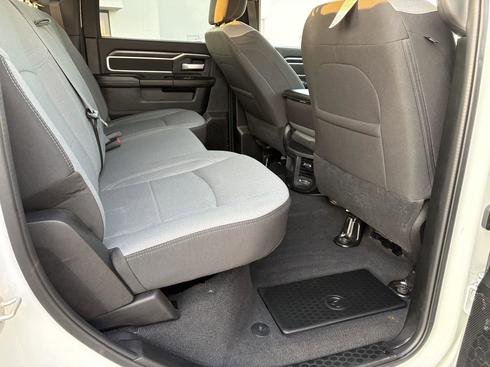 Used 2024 RAM 3500 Big Horn image 12