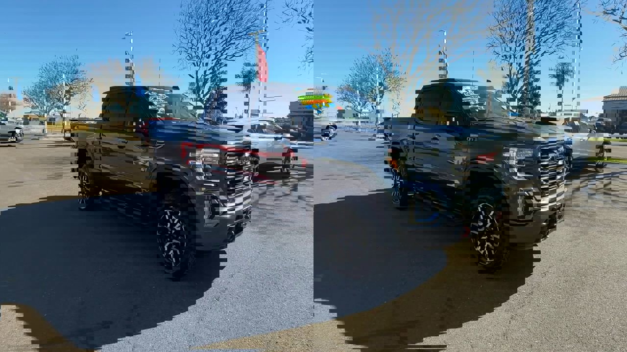 Used 2021 GMC Sierra 1500 AT4 w/ AT4 Preferred Package