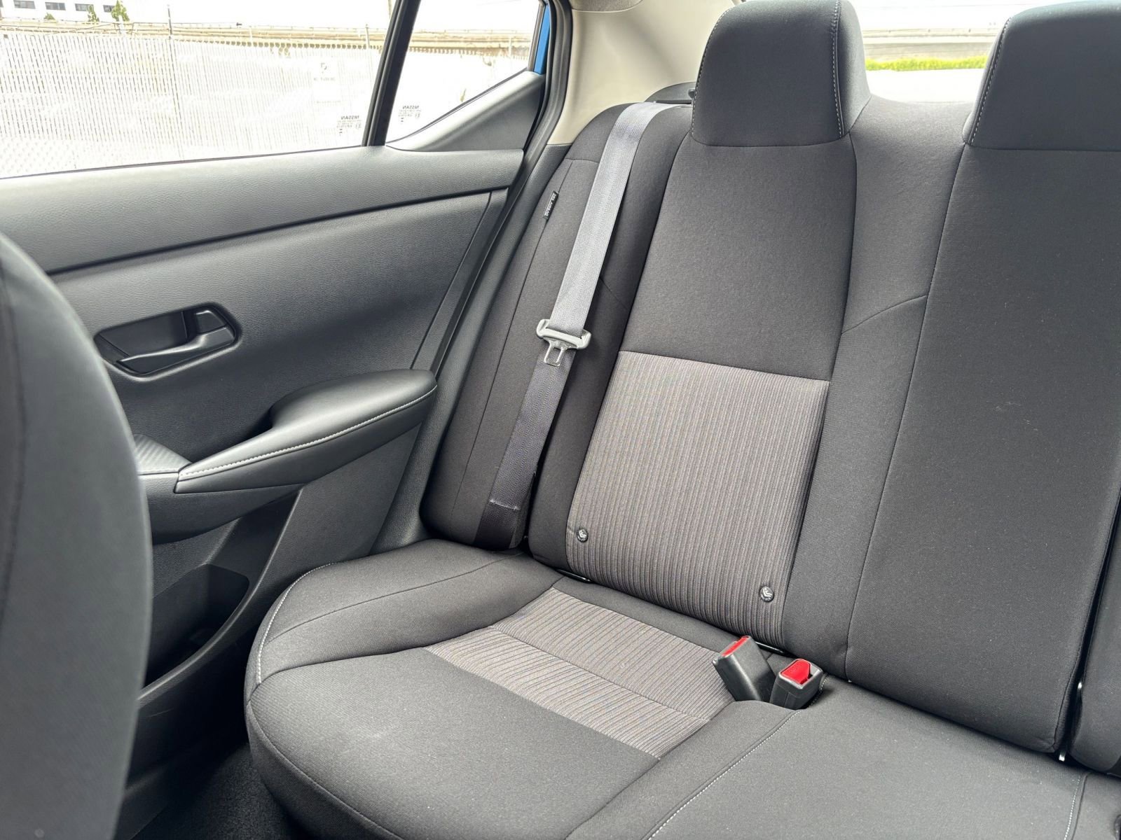 Used 2025 Nissan Sentra SV FWD image 37