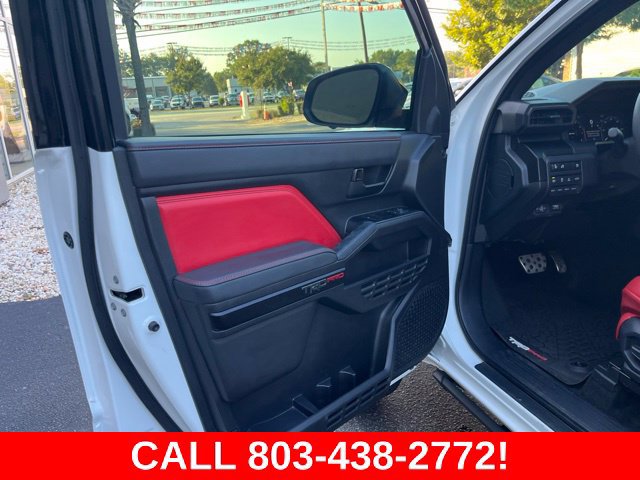 Used 2025 Toyota Tacoma TRD Pro AWD/4WD image 5