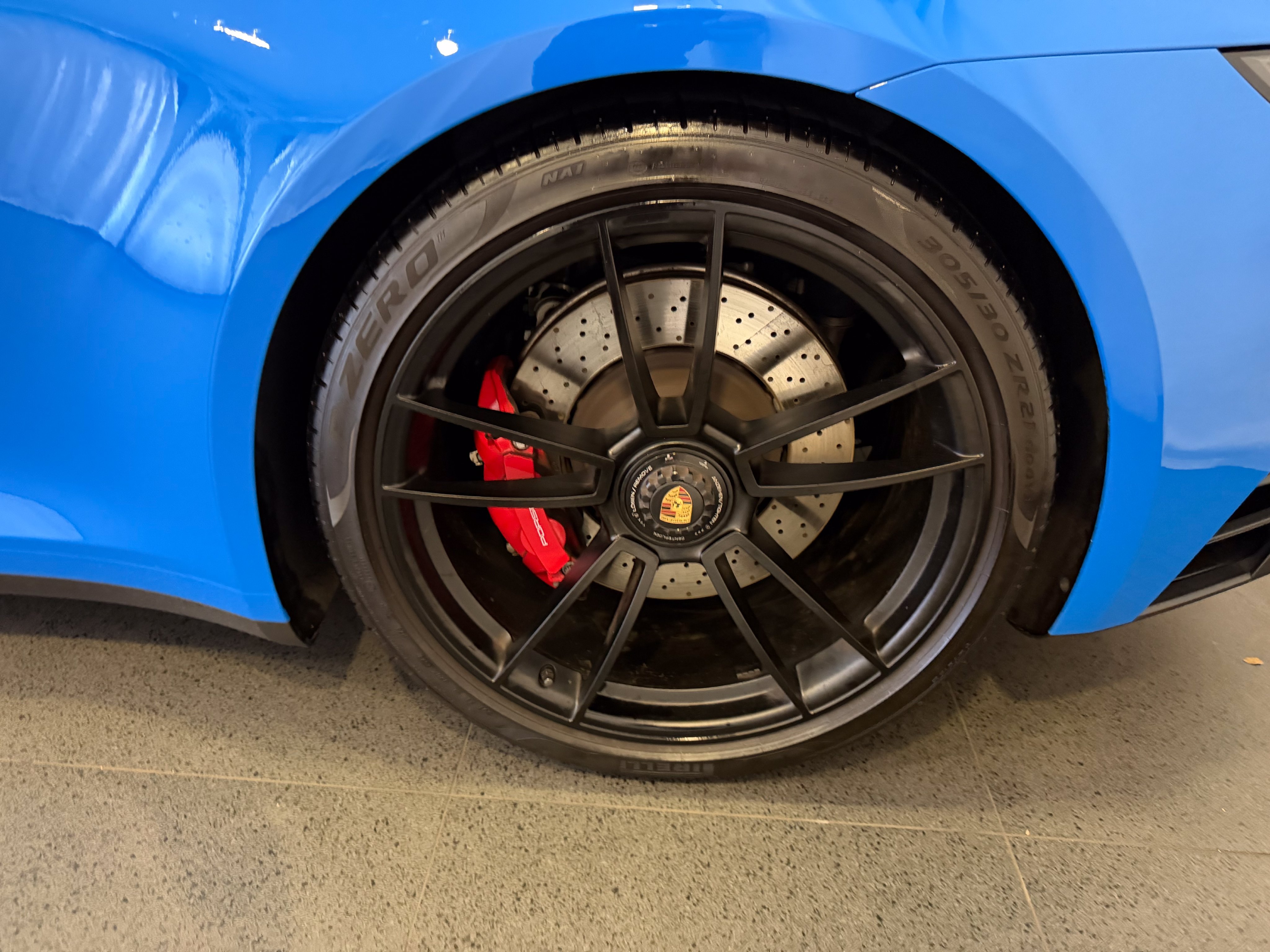 Used 2024 Porsche 911 Carrera GTS RWD image 11