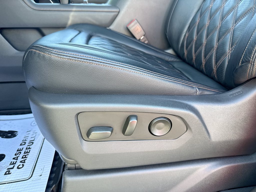 Used 2023 GMC Sierra 1500 AT4 w/ AT4 Premium Package AWD/4WD image 12