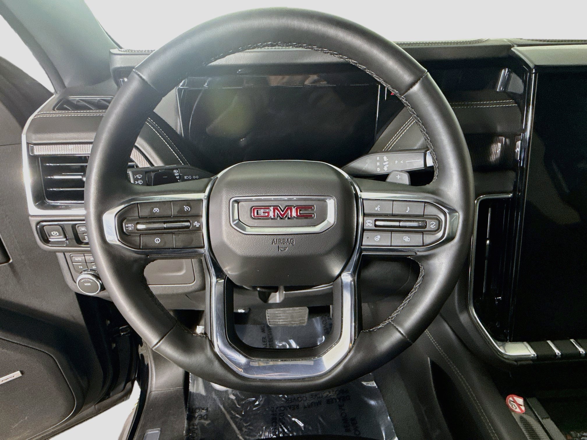 Used 2026 GMC Yukon Elevation AWD/4WD image 13