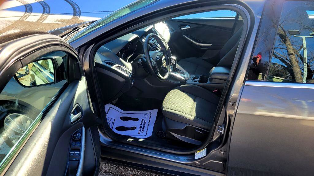 Used 2012 Ford Focus SEL image 9