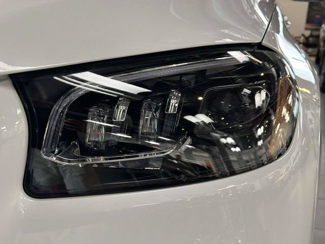 Certified 2025 Mercedes-Benz GLS 580 4MATIC image 11