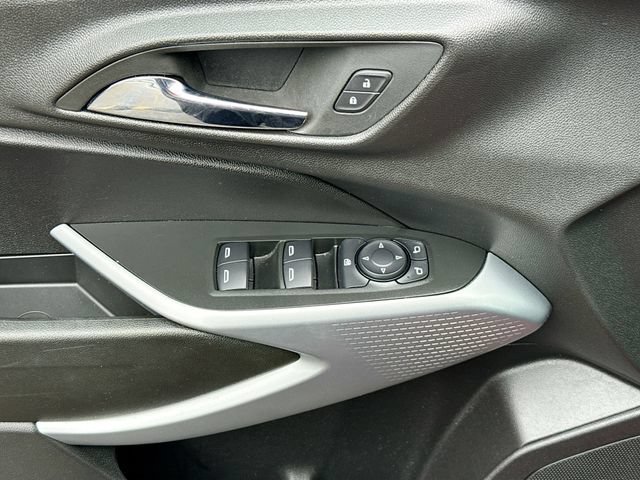 Used 2024 Chevrolet Trax LS FWD image 17