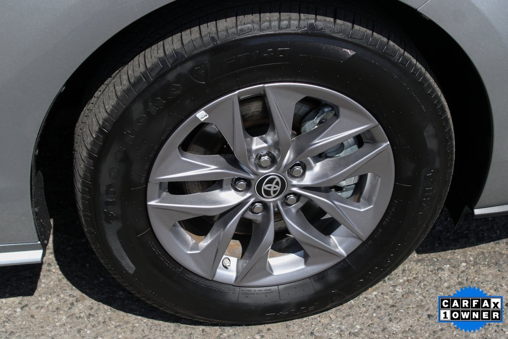 Used 2023 Toyota Sienna XLE image 37