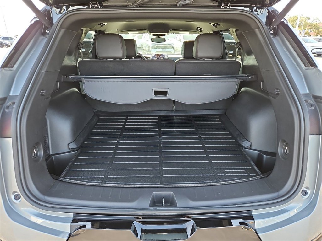 Used 2024 Chevrolet Blazer RS w/ Enhanced Convenience Package image 26