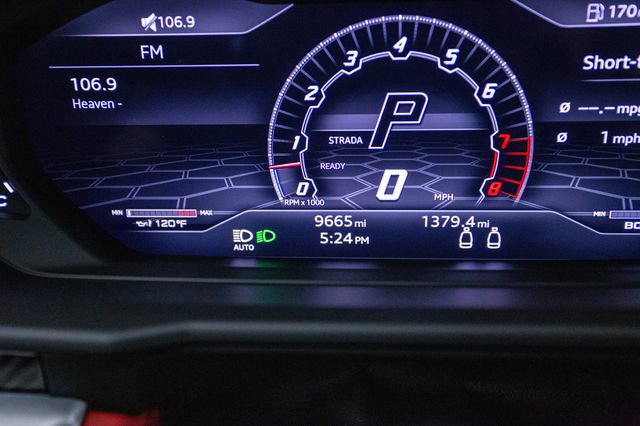 Used 2022 Lamborghini Urus image 9