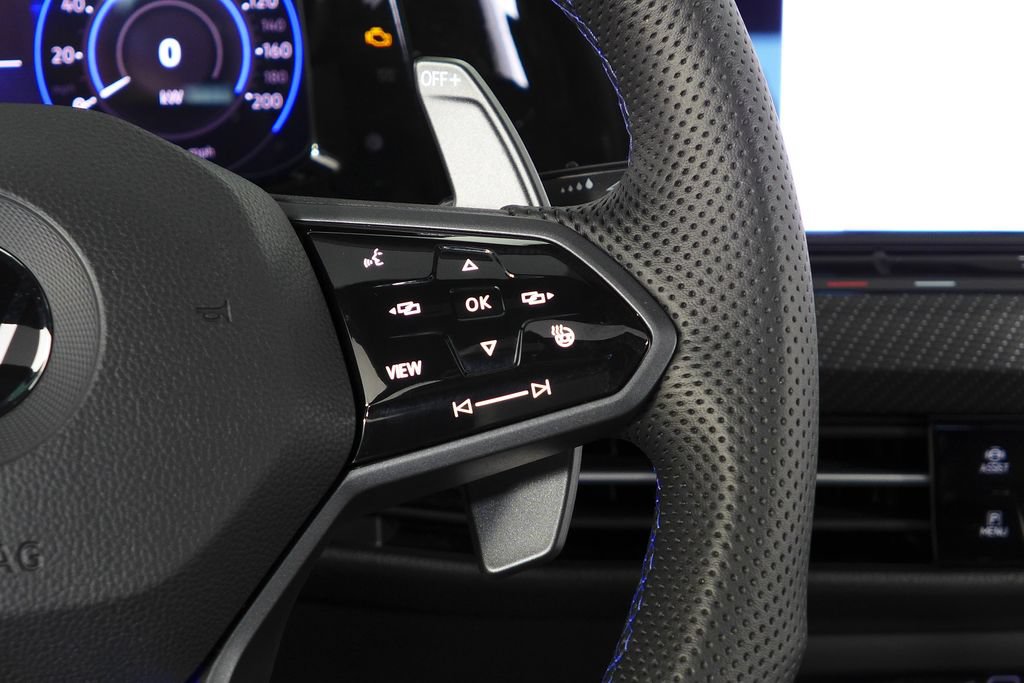 Certified 2022 Volkswagen Golf R AWD/4WD image 26
