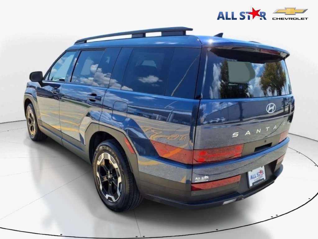 Used 2026 Hyundai Santa Fe SEL FWD image 8