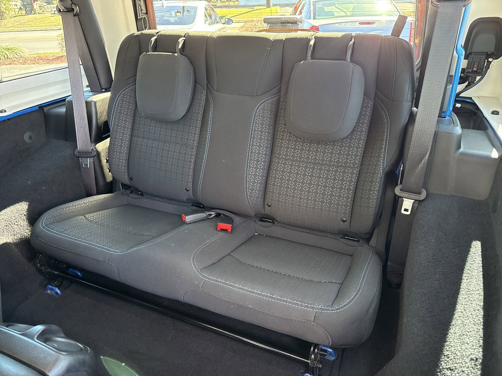 Used 2021 Jeep Wrangler Islander image 10