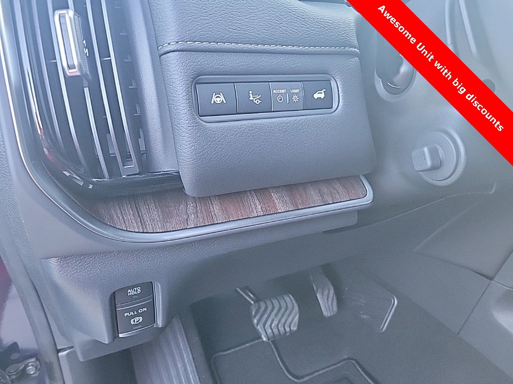 New 2025 Nissan Armada Platinum image 23