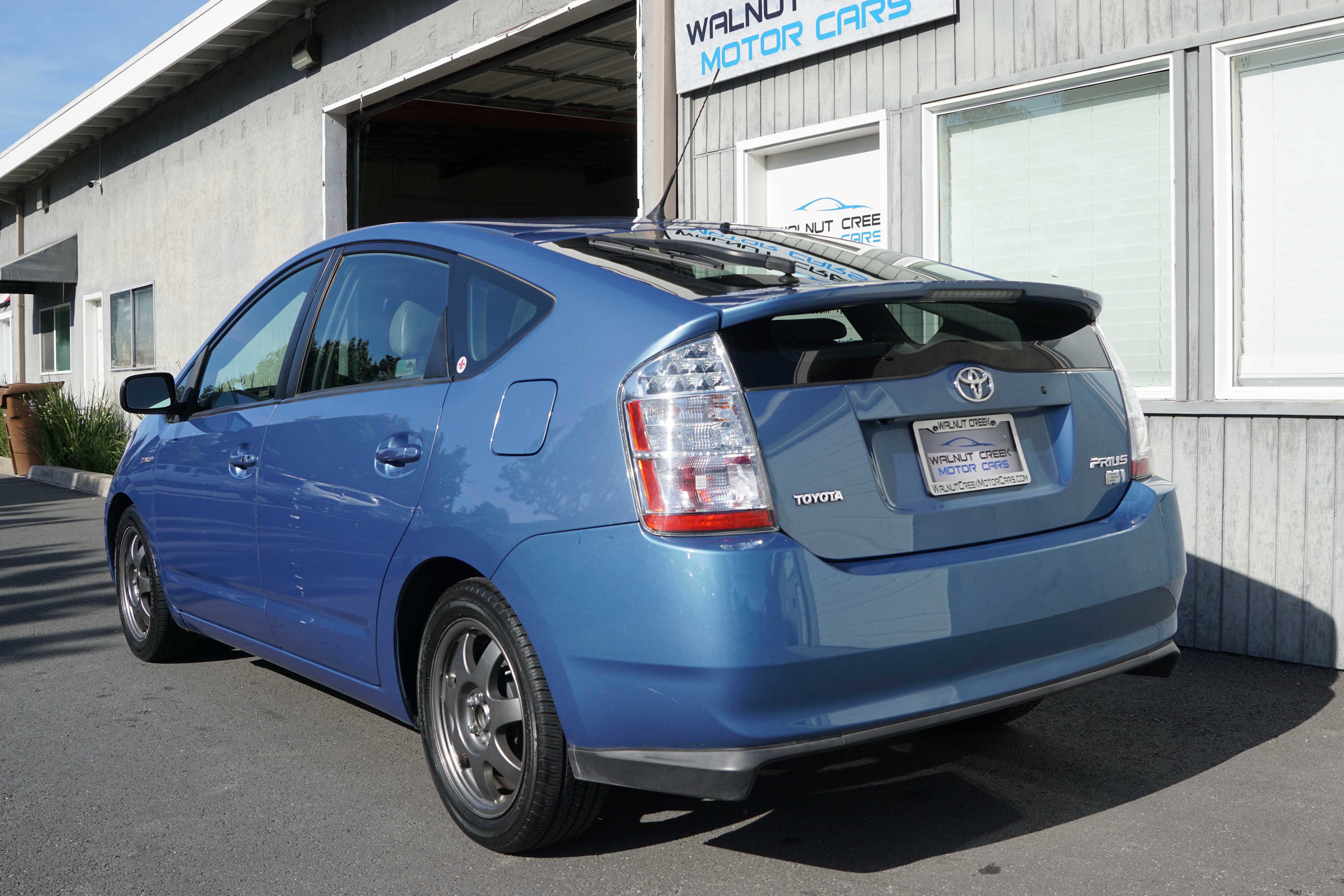 Used 2009 Toyota Prius Touring FWD image 16