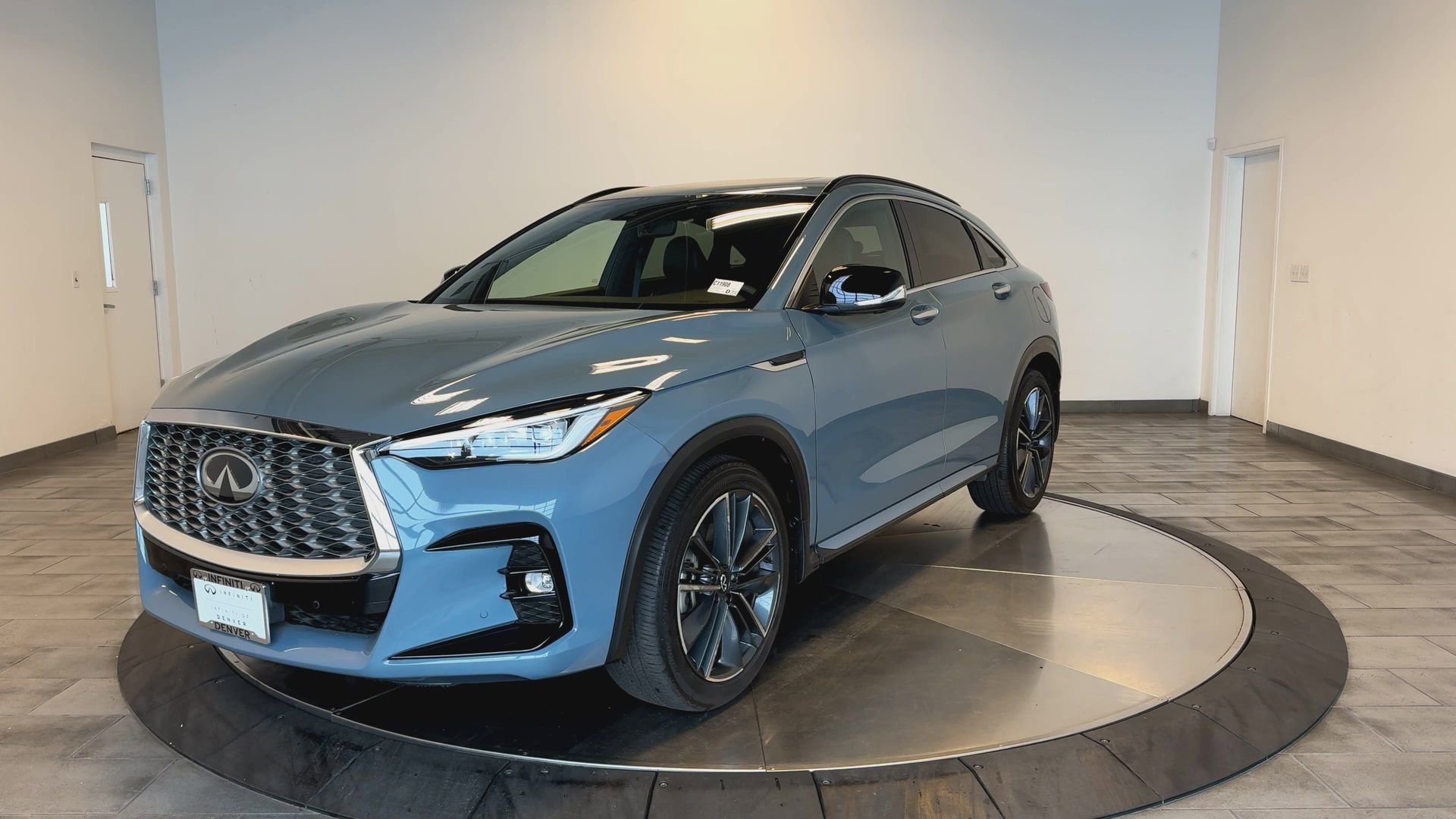 Certified 2025 INFINITI QX55 Essential image 4