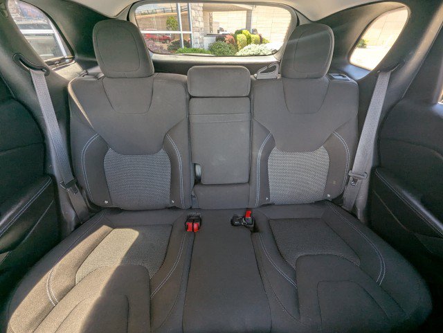 Used 2019 Jeep Cherokee Latitude w/ Popular Appearance Group AWD/4WD image 22
