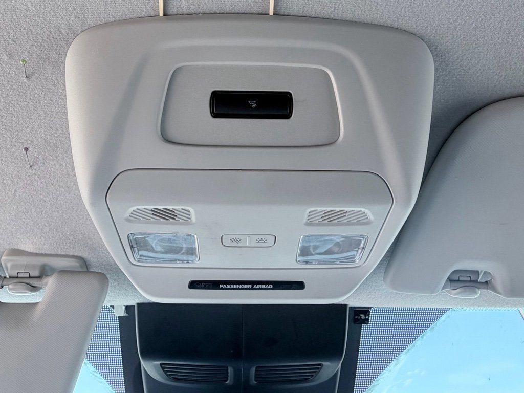 Used 2022 Ford Transit 250 Low Roof image 18