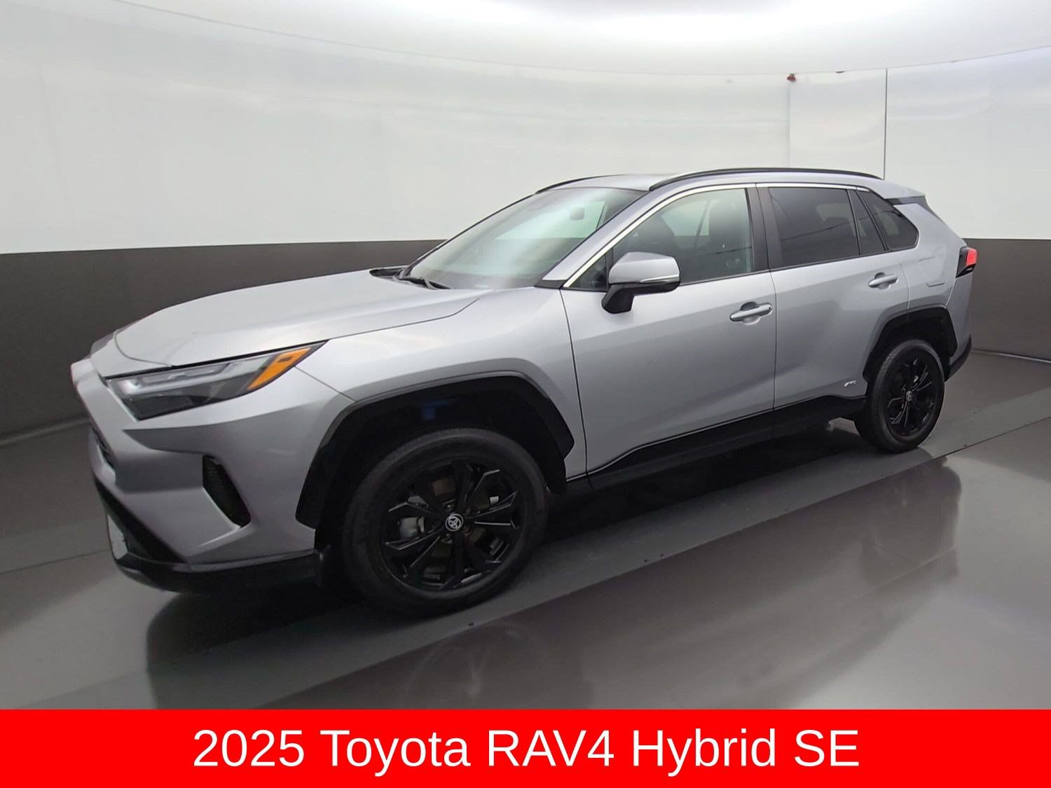 Certified 2025 Toyota RAV4 SE w/ Convenience Package AWD/4WD image 4