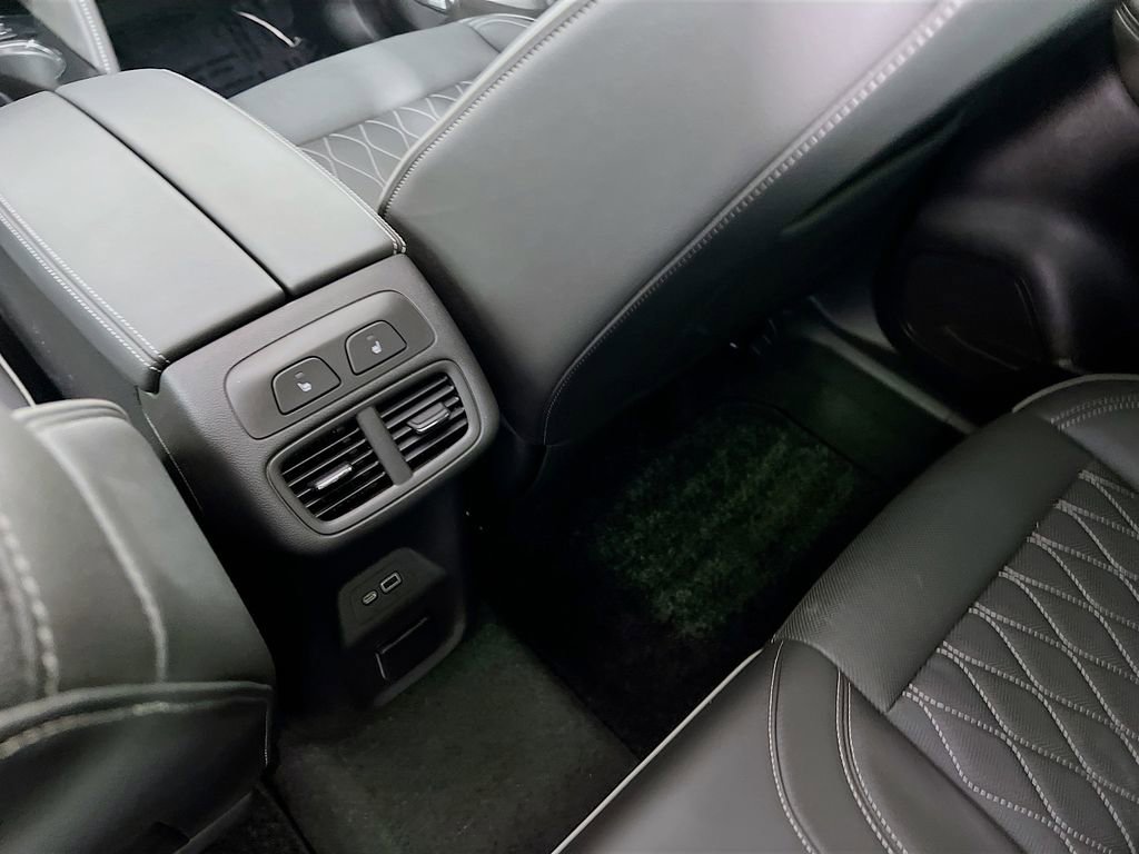 Certified 2023 Buick Envision Avenir AWD/4WD image 26