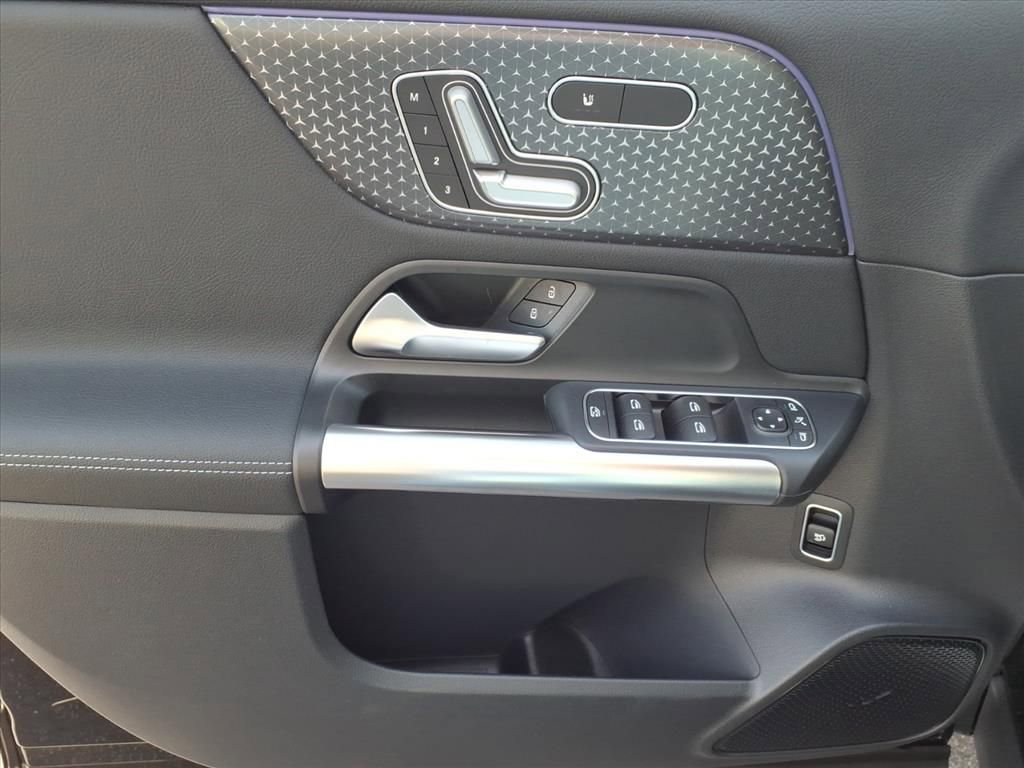 New 2026 Mercedes-Benz GLA 250 4MATIC image 11