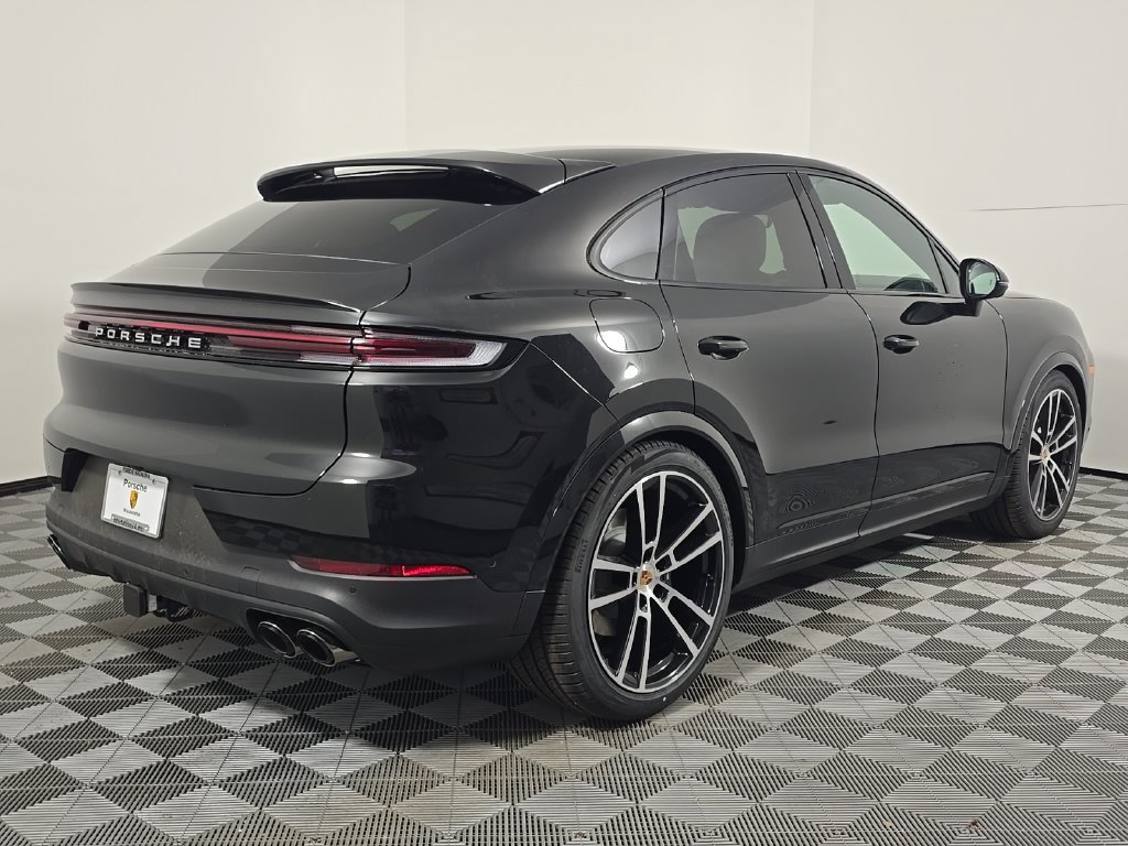 New 2026 Porsche Cayenne Coupe AWD/4WD image 7