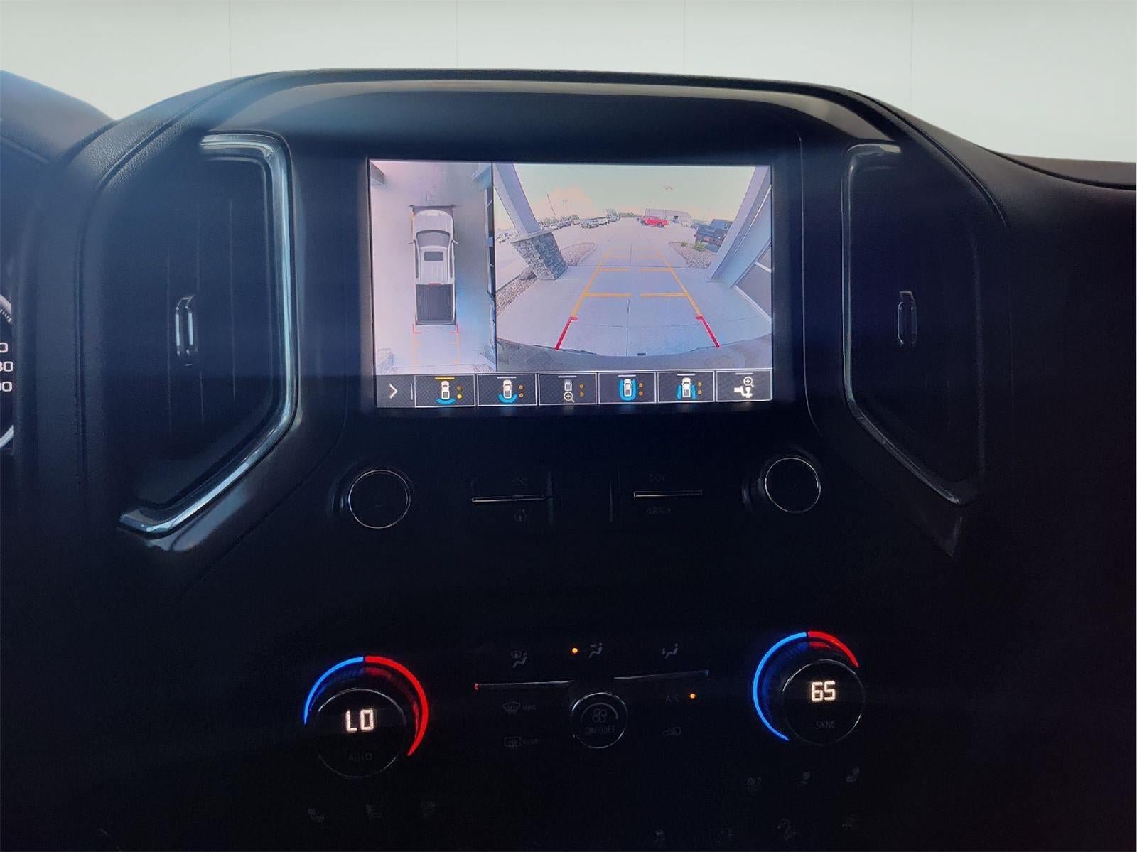 Used 2019 Chevrolet Silverado 1500 High Country w/ Technology Package AWD/4WD image 17