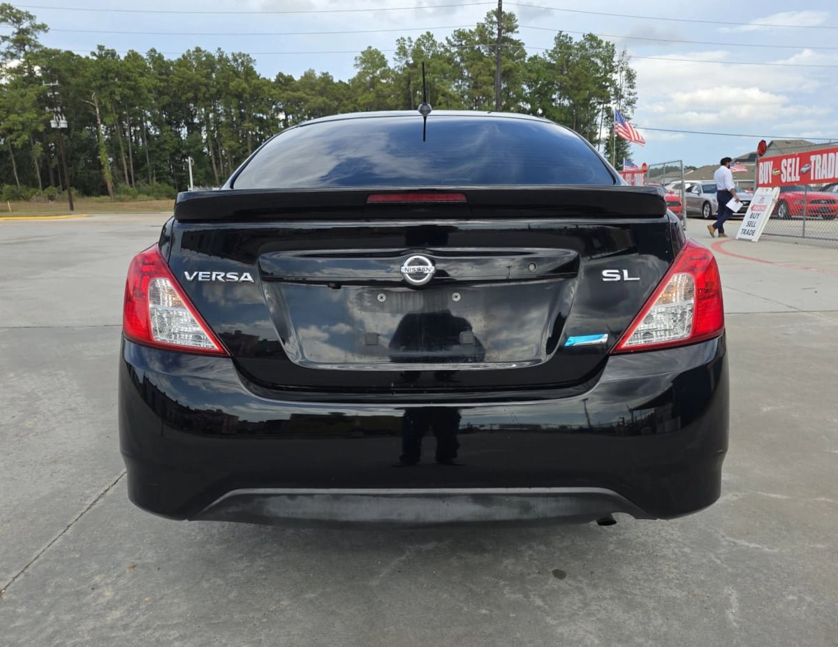 Used 2015 Nissan Versa w/ SL Tech Package FWD image 43