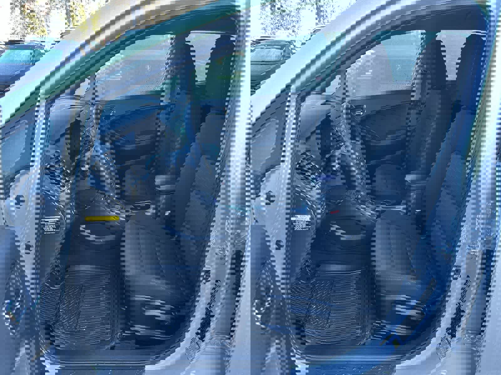 Used 2016 Kia Forte LX image 2